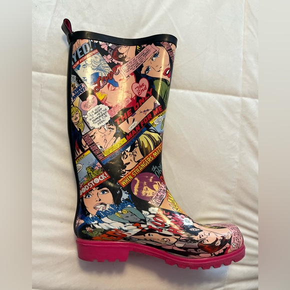 Marvel HER OES Heroes comic strip graphic rain boots size 6 - Picture 3 of 9